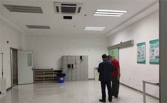 防辐射铅门