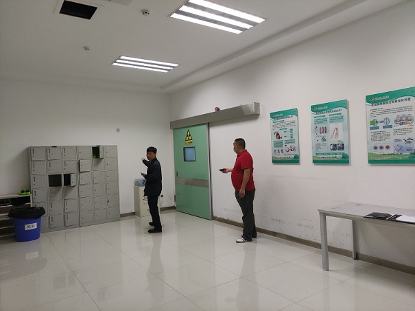 防辐射铅门