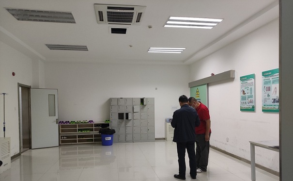 防辐射铅门